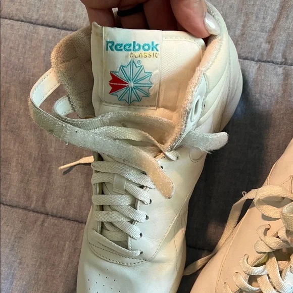 Reebok Vintage Off-White High-Top Sneakers - Picture 6 of 6